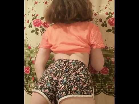 ❤️ Seksega juna bebo demetas sian pantalonon ĉe fotilo ☑ Malĉasuloj ĉe ni ❌